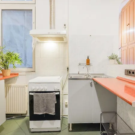 Apartment Just Chillin Apt-budapest Historic Landmarks *