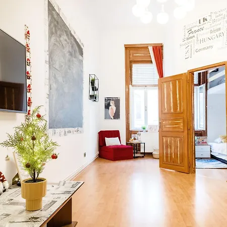 Apartment Just Chillin Apt-budapest Historic Landmarks Budapest