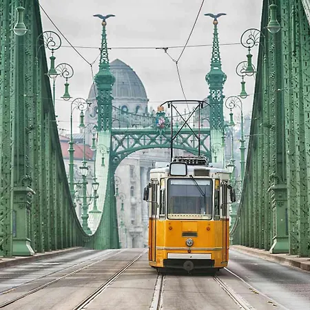 Just Chillin Apt-budapest Historic Landmarks