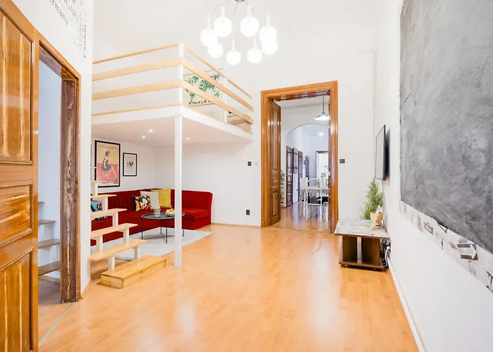 Just Chillin Apt-budapest Historic Landmarks Budapesta