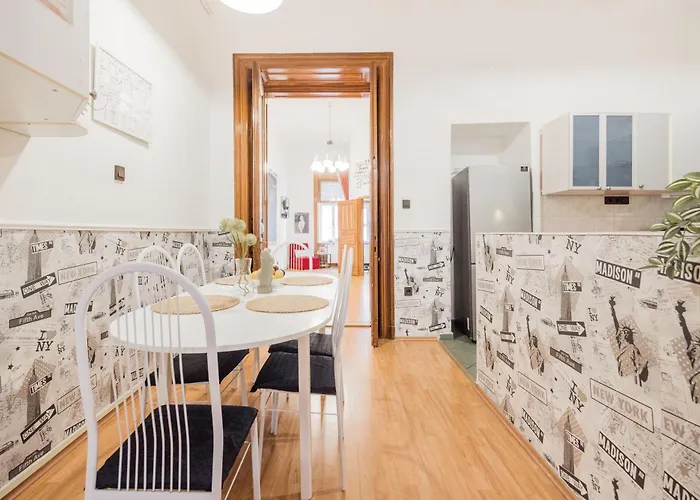 Just Chillin Apt-budapest Historic Landmarks * بودابست