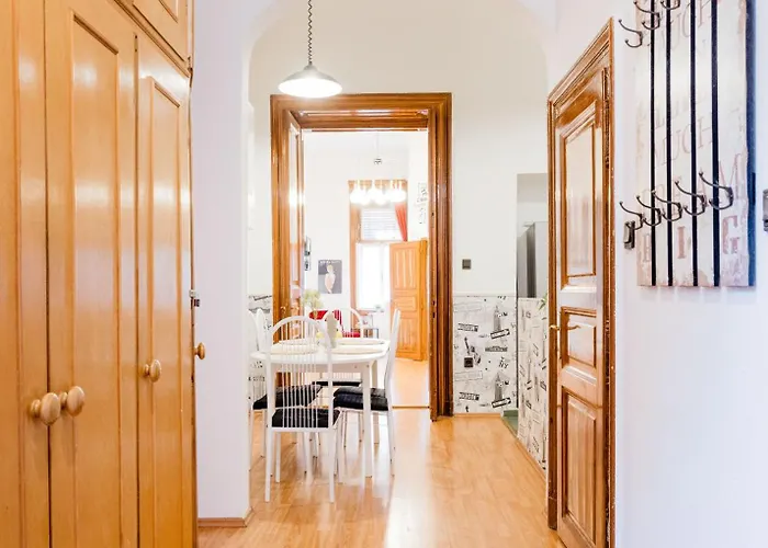 Just Chillin Apt-budapest Historic Landmarks Apartament