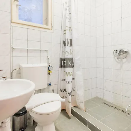 Just Chillin Apt-budapest Historic Landmarks Будапешт