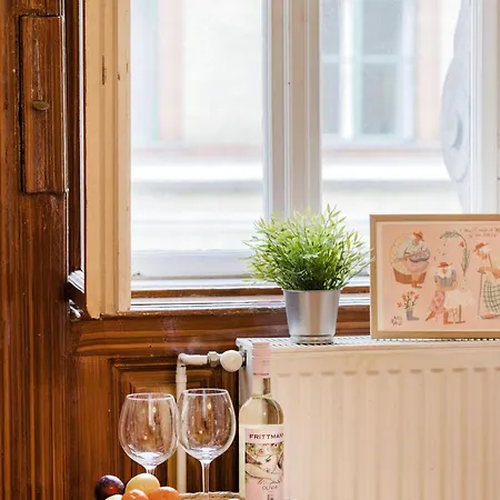 Just Chillin Apt-budapest Historic Landmarks Апартаменты