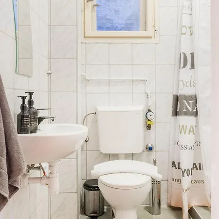 Just Chillin Apt-budapest Historic Landmarks