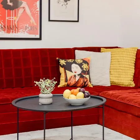 Just Chillin Apt-budapest Historic Landmarks