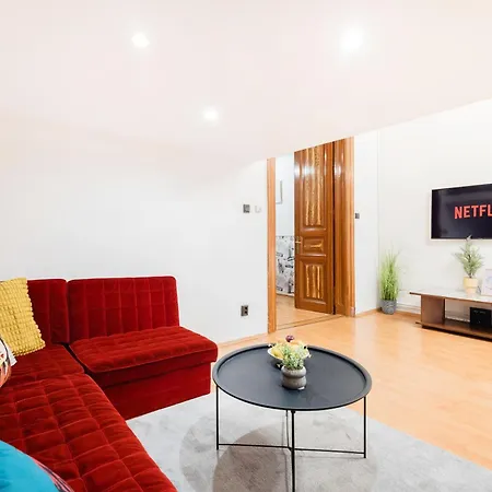 Just Chillin Apt-budapest Historic Landmarks Апартаменты